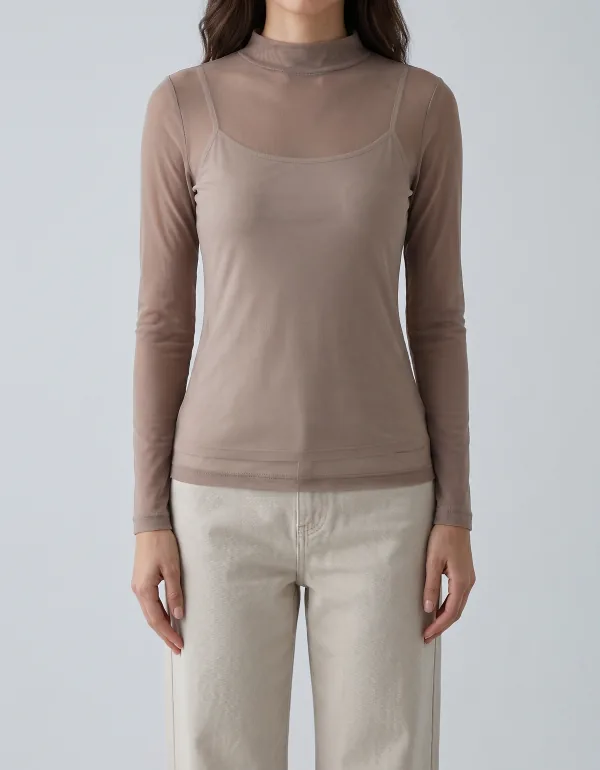 Blusa de Tule Gola Alta, cor Marrom, vista de frente