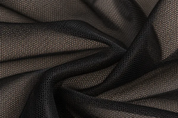 Blusa de Tule Gola Alta, cor Preto, tecido de perto