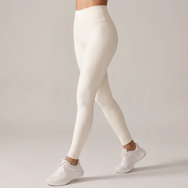 Legging Cós Alto, cor Off-white, caimento de perto