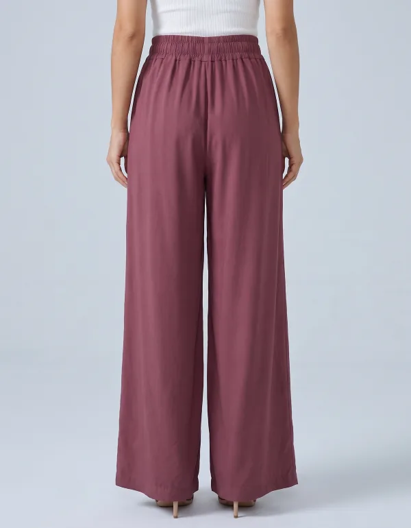 Calça Pantalona Duna, cor Vinho, vista de costas